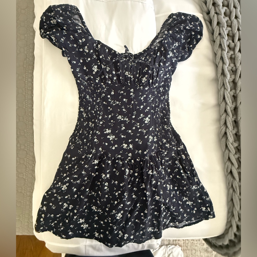 Hollister Floral Skort Dress – Size Small – Built-in Shorts